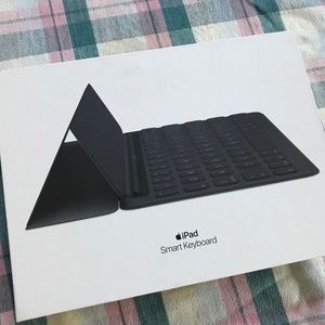 Ipad 7th gen Smart Keyboard